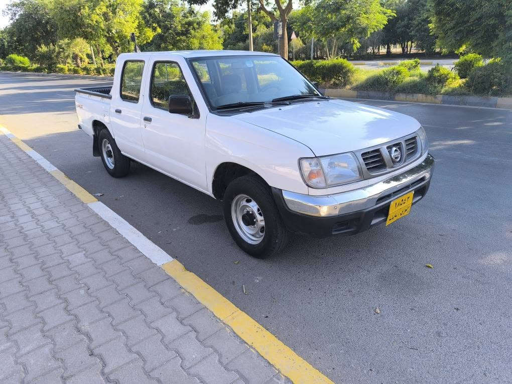 نیسان مۆدێل 2001 بێ بۆیاخ پێشو دوای 

کەپسە گێڕ مەکینە ئەکسل بێ عەیب سەنەوی 

لە 2022 تەواو بوە بێ تەقەو ڕەقەیە سەدری 

دەبڵی دیسکی کامل تەعمیرە نرخی 83 شوێن 

کەلار ڕزگاری *********** كالار, السليمانية
