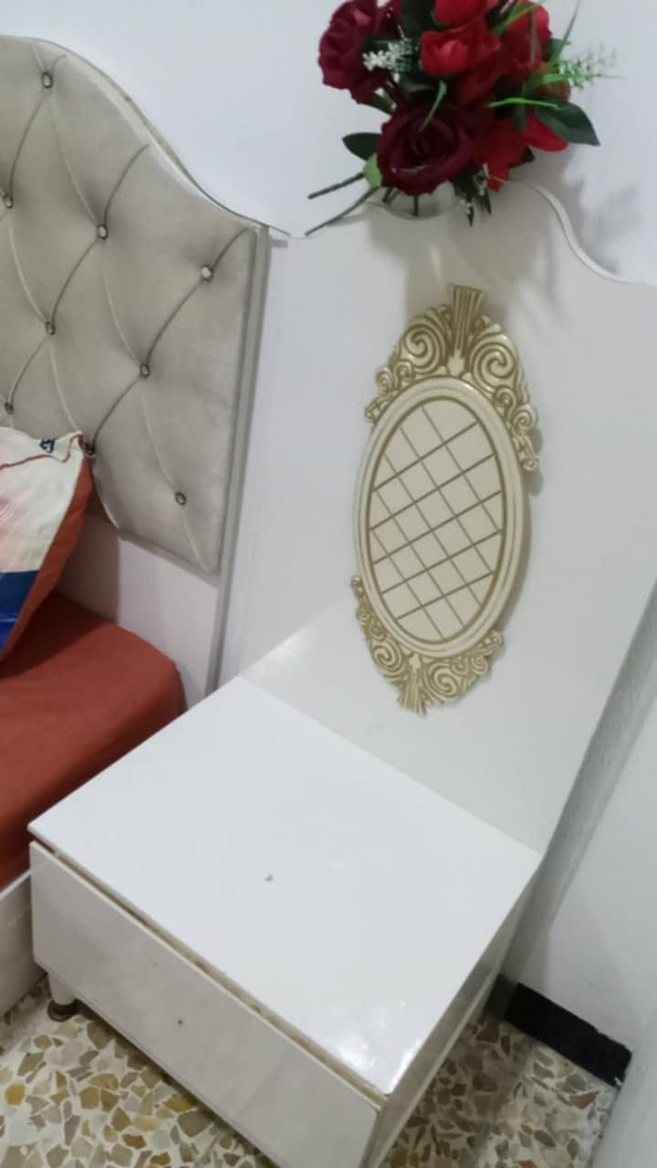 اسلام  عليكم 
غرفه نوم تركي للبيع 
نضيفه فول مابيها اي عيب 
8قطع موقعها موصل الرشيديه قطاع السادس السعر 400 الف
واتساب او اتصال 
***********

