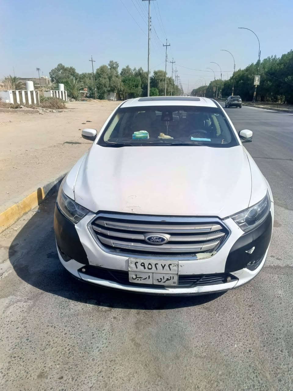 فورد تورس للبيع   
موديل ١٣ 
وارد خليجي  
بيه ضربه بلجامغ ايمن  وبنيد  بدون دواخل 
حداديه نص عمر 
محرك كايم    
رقمه  اربيل  مالكه بكربلاء 
 سياره  للبيع او مراوس حسب قناعه    
سعر ٦٠  
للستفسار  ***********
