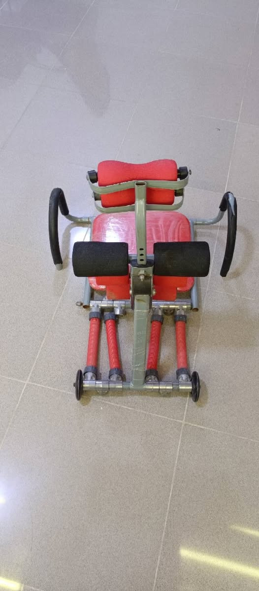 جهاز تمارين بطن متعدد الوظائف للبيع 🏋️‍♂️
جهاز تمارين بطن ومعدة متعدد الاستخدامات، قوي ومتين، مثل ما واضح بالصور، وجميع القطع موجودة.

💰 السعر: 25,000 دينار
🤝 بيه مجال بسيط للجادين
📍 البيع حسب الاتفاق

اللي مهتم يراسلني خاص 📩
او على الواتساب 
***********
