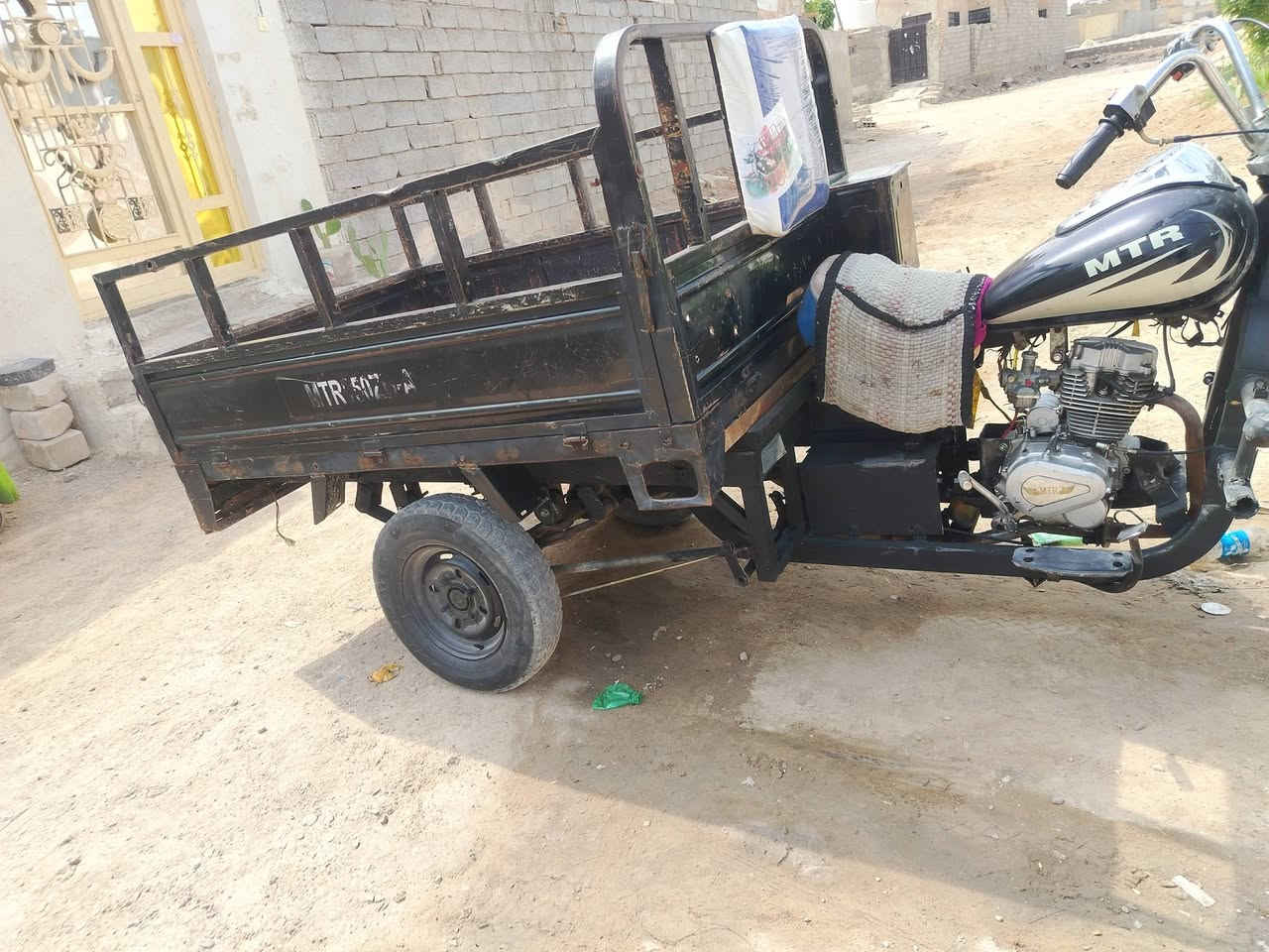 للبيع ٢٠١٤ أوراق تجي وتكلب وتقتنع اله تأخذه سعره مليون و٤٠٠ الرقم ***********
