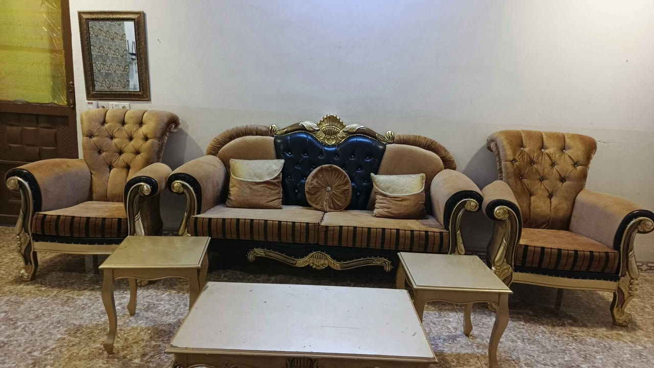 قنفات رئاسي
السعر ٥٥٠
***********
*********** كركوك, العراق
