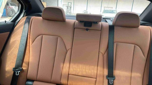 سلام علكيم شباب للبيع BMW330xi 
مديل 2026
 سيارة دخول جديد كتاب شهداء بسمي 
داخل قيسي فول السيارة  
سيارة دخول جديد ماشيه 2000mi 
ابيع على وضعه سيارة بعده ما معمرة مكان السيارة بغداد 
***********
سيارة داخله بدون بصمه وهاذا شاصي السيارة 
 3MW89CWOXT8G11386
