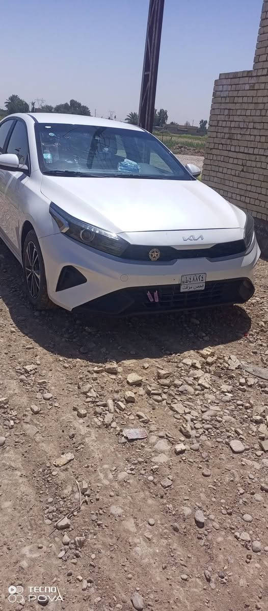 سلام عليكم كيا فورتي موديل ٢٣ رقم مثنى مشروع وطني بية جاملغ وبنيد ولجاملغ الثاني مصلح نفسى وبية تصليح بطرف البراكيت كد لاصبع المواصفات نص فول ماشية ٦٥ قابلة للزيادة السيارة جاهزة من كل النواحي تخم تاير ارضية توني شادلة تبريد وي السويج شرط ثلج ترايك وين مجان السعر ١٣٢ وبية مجال لانتصال ***********
