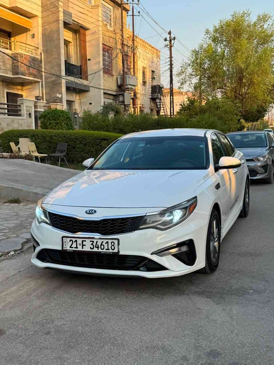السلام عليكم
للبيع كيا اوبتيما موديل 2019 وارد امريكي حادث باب خلفي وداير الجاملغ فقط الباقي كفاله ماشيه 72 محرك 2.4 السياره على ايدي واستخدام شخصي جاهزه من كلشي ما بيها اي نقص تخم تاير جديد صدر حديد تبريد ثلج 
مواصفات 
رادار امامي 
نقطه عمياء 
تحديد مسار
شاشه كبيره
كامره خلفيه دواره
حساس خلفي
3 وضعيات قياده
ليد امامي نهاري
وباقي المواصفات المعروفه
السعر : 13800
مكان السياره بغداد العامريه
للاستفسار :***********
