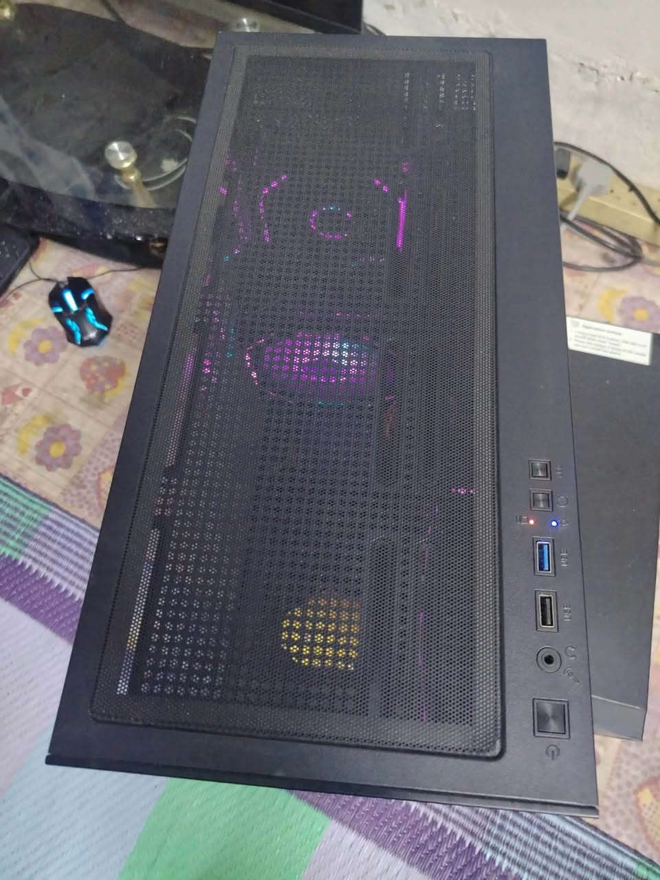 i5-10400F • RX590 • ١٦ جيجا