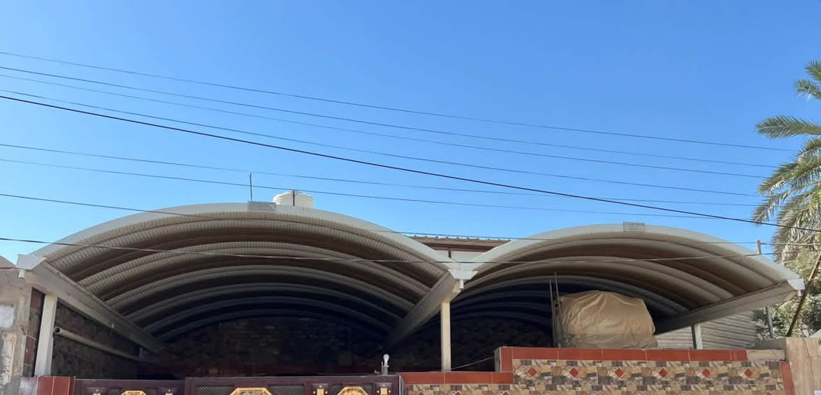 سقايف حدد اثنين كيسبان نضيفات حديد ثقيل 
المكان حله حي لامام 
السعر مليون 
الطول ٧العرض الوحده ٣
***********
