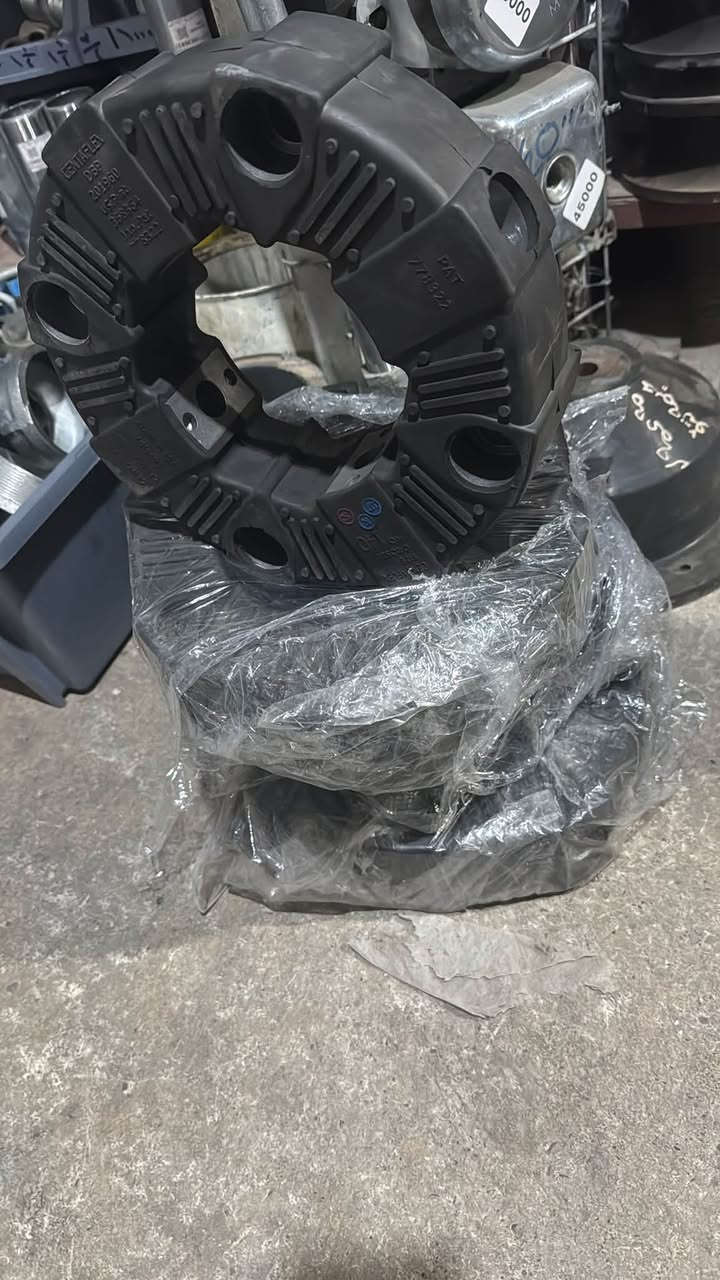 هەمو جۆرە قوڵاغێکی 
عاديلە حەفارە مۆليدە شۆفڵ بۆماک 
بەردەستە جملە مفرد
***********
