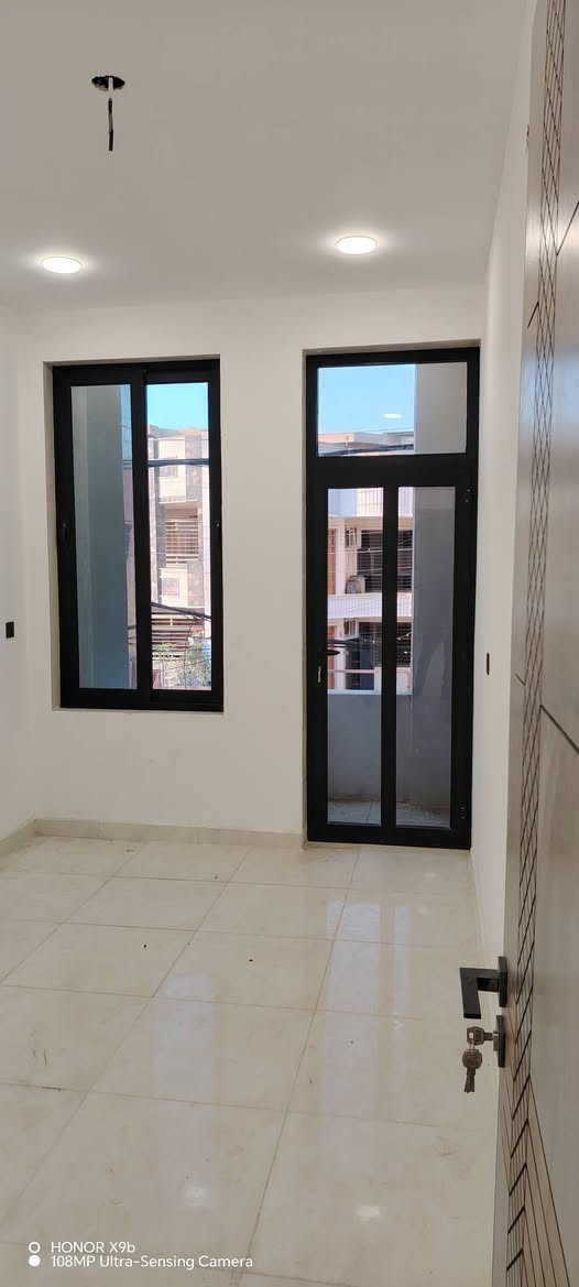 بسم الله الرحمن الرحيم
مشتمل 60م 3×20 يحتوي على:
📍 أستقبال
📍 مطبخ
📍 وثلاث غرف نوم
📍 خدمات طابقين
📍 العنوان حي اور مقابيل حسينية المصطفى شارع ابو سجاد
بناء و مواد درجة أولى
للأستفسار رقم الهاتف
***********
