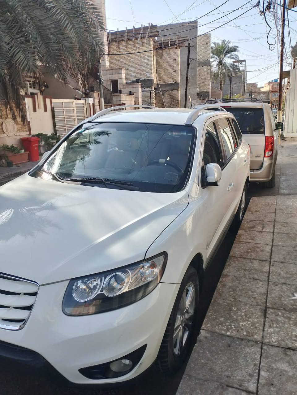 ابيض • ٢٠١٢ • ٦ سلندر ٣٥٠٠