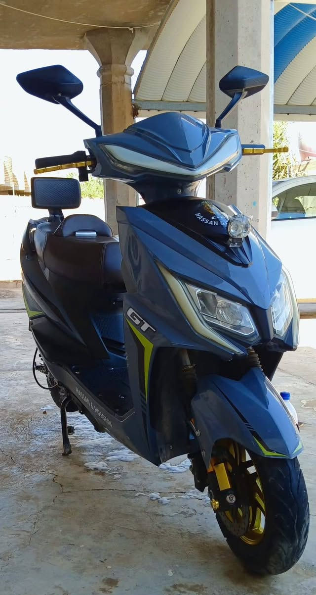 السلام عليكم للبيع دراجة شحن نوع سكنس يدات رياضي دبل امامي دهن رياضي دبل خلفي غاز
قياس الملف 1500 ستخدام أقل السنة  لسعر 650 بيها مجال بسيط مكان واسط قضاء بدرة 
الاستفسار ***********
