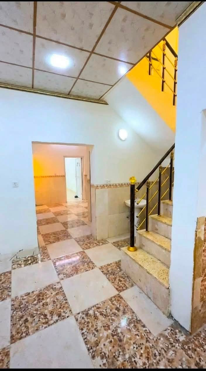 دار  للبيع بمشيرفه الاولى البيت فارغ تسليم فوري مساحتو 150 طابق واحد والسعر 95 وبي مجال البيت فارغ تسليم فوري ***********

***********
