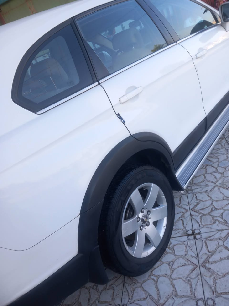 السلام عليكم شوفرليت كابتيڤا 2007 جديدة خليجي محرك 4 سلندر 2400 گير تبريد گشر تايرات داخل كله على البلاد رقم وسنوية جدد اربيل شرط التحويل سيارة حدادية 60٪ كهربائيات كلها شغالة فتحة سقف اشاير بالمري فقط دعامية امامية مصبوغة للبيع او مراوس بفورد ايدج او تورس مكانها تكريت ***********
