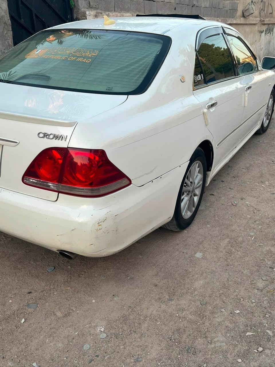 شاهينه 2004 سياره حلوه أدوات حداديه حلوه تواير جدد مكينه وكير كفاله تبريد ثلج. بيه رقم بغداد متومه طبق الصل السعر 37 وبيه مجال***********
