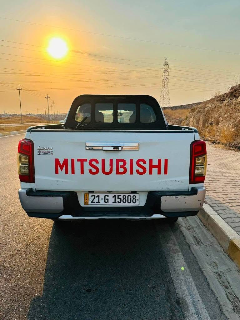 Mitsubishi 2020 دەرەجە دوو
بێ بۆیاخ تەنیا یەک دوو پەڵە ساردو کارتی هەیە
گێڕ ومەکینە وتەبرید وکارەبای بەشەرت
چوار تایەی تازە 
فەحس وهەزەو سەنەوی وڕەقەم تازە تاکو 2030
کۆبۆنی بەنزینی هەیە 
بەناوی خۆمانەوەیە شەرت تەحویل غەرامە بڕاوە
سعری 165 ومەجال
ژمارەی خاوەنی ***********
*********** كركوك, العراق
