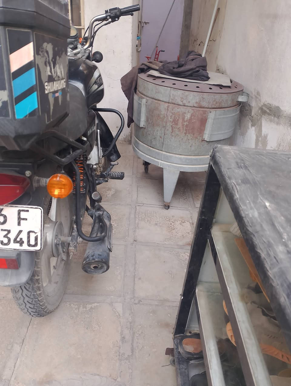السلام عليكم.. 

للبيع دراجه بوكسر رقم انكليزي قادسيه 
سنويه عارضه للبيع مليون وربع وبيه مجال حك الجيه 
العنوان الديوانية ‏‪***********‬‏
