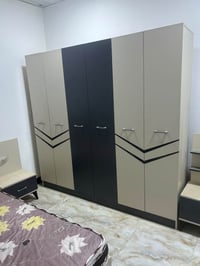 غرفه خمس قطع • استخدام قليل • لون مميز」「واتساب」「يشتري