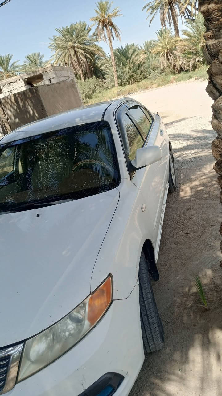 سلام عليكم
اوبتما 2009 خليجي  بسمي  رقم مثنئ  سياره مهزوزه قبل تلث تيام وجاهزه  محرك 2000سعره 103 وبيه مجال  
*********** مكان السياره الهلال
