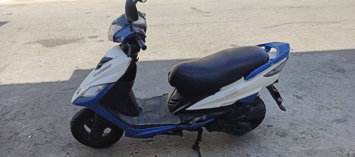 السلام عليكم دراجه رص هاوجر موديل 2019 سنويه عضم مسجله  ب اسمي وكامله شرط تحويل ثاني يوم مباشر ولا يقبل غير موعد مكينته كايمه السعر 550الف  االعنوان الرمادي التاميم لتواصل ع  هذا الرقم ***********
