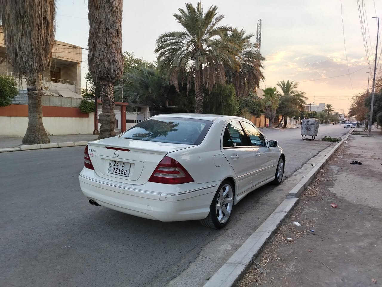 مارسيدس بينز AMG SPORT
الحجم C230
الموديل 2007
دهوك سنوية 2030
شرط التحويل
المكان الموصل
المحرك 6سلندر 🚀🚀
الكير اوتوماتيك
تبريد شرط ثلج 🥶🥶
غرفة جلد وضع شركة +كراسي كهربائي +تحكم كهربائي +خزن ميموري٠
ويل كب تو سايز رياضي أصلي شركة
أستيرن تحكم كهربائي
سلايت كهربائي فوول تحكم
السيارة فوول فوول مواصفات
برده خلفية كهربائي
السعر 105ورقة
المكان الموصل
***********
***********
