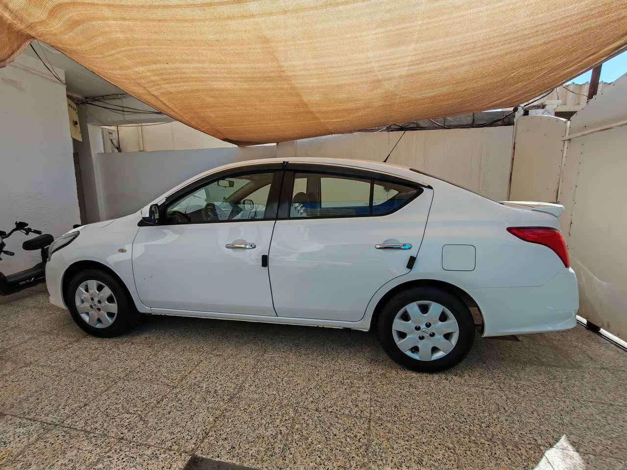 للبيع او مراوس بكورلا 2014
السلام عليكم
سني هندي 2021 مكفوله عدا شبرين بجنطه قدر شبرين فقط والسونار مرفق بالمنشور السيارة جديدة بمعنى الكلمة على ايد مالك واحد
ماشيه ١٥٧ الف سنويه وهزه ورقم جديد
باسمي شرط التحويل
دوشمة جديدة 💯 
تخم تاير جديد 💯
شاشة
كامرة
حساس خلفي
سياره جديده مناقصة اي شي 
السعر 103 وبيها مجال بسيط جدا
للاستفسار الاتصال على الرقم ***********
