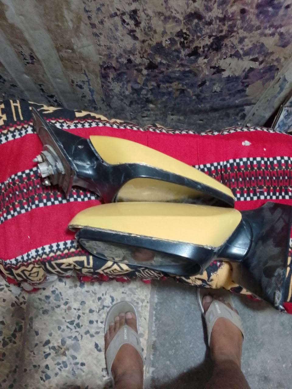 سلام عليكم مري جانبيه مال النتره مضلع ام الشاير مثل ماموضحات بل صوره ماطور تحكم مرايه شغال***********
