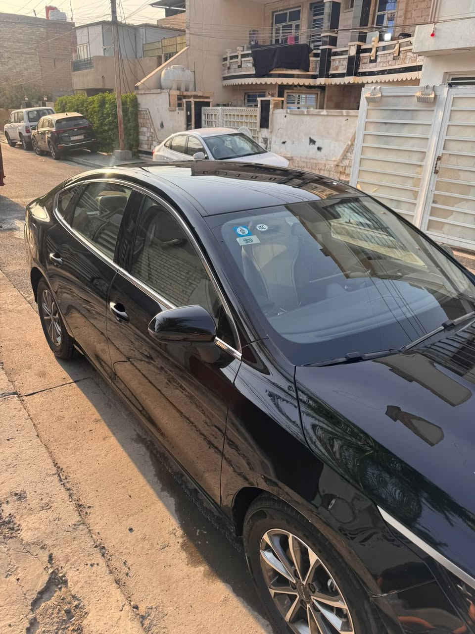 2025 Byd  دسترويل اسود
ماشيه 25000كيلو 
بدون ضربه بيهة شخط بلجاملغ موضح بلصور
فول عدا الفتحة
داخل ابيض
مكانهة بغداد حي العامل
***********
سعرهة 19ونص
