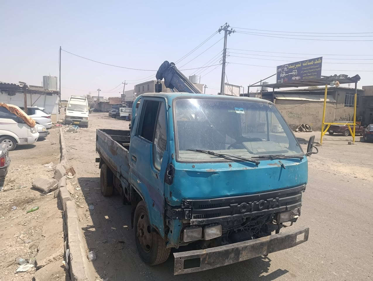 كرين دانيا موديل ١٩٩٥ سنويه ساقط رقم ديالى صاحبه موجود بدوز و كلشي بيه شغال كهربائيات و كلج و كرين ما بيهم عيب بس قمارة تعبانه هو حاليا يشتغل يوميا بصناعة  عنوان كركوك حي صناعة قديم سعره ٣٥ و بيه مجال 

 *********** واتساب 
***********واتساب
