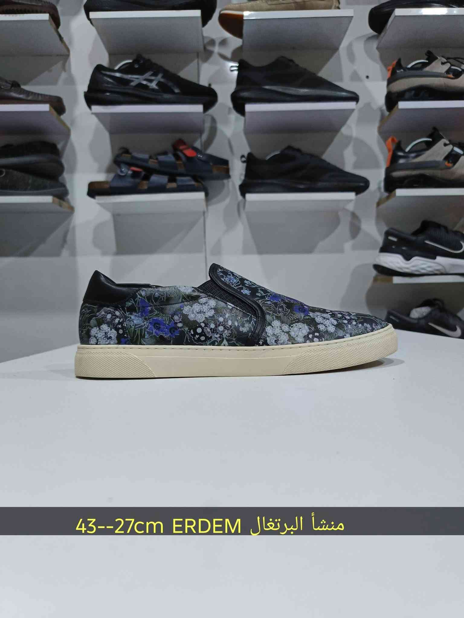▪️قطع اصليه  ماركات عالميه 
▪️قياسات داخل الصور 

☎ واتساب ***********☎
🚗 توصيل كافة محافظات العراق 🚗

نص مكتوب في الصور:
- لنج 28cm--44
- 44.5--28.5cm SAS منشأ امريكا
- سكجر 26cm--42
- نيو بالنس --29cm-- 45
- سكجر اير كولد 26cm--41
- ليفايز 29cm--45
- 43.5--28cm اديداس
- 43--27cm ERDEM منشأ البرتغال
- 42.5--27cm ادیداس