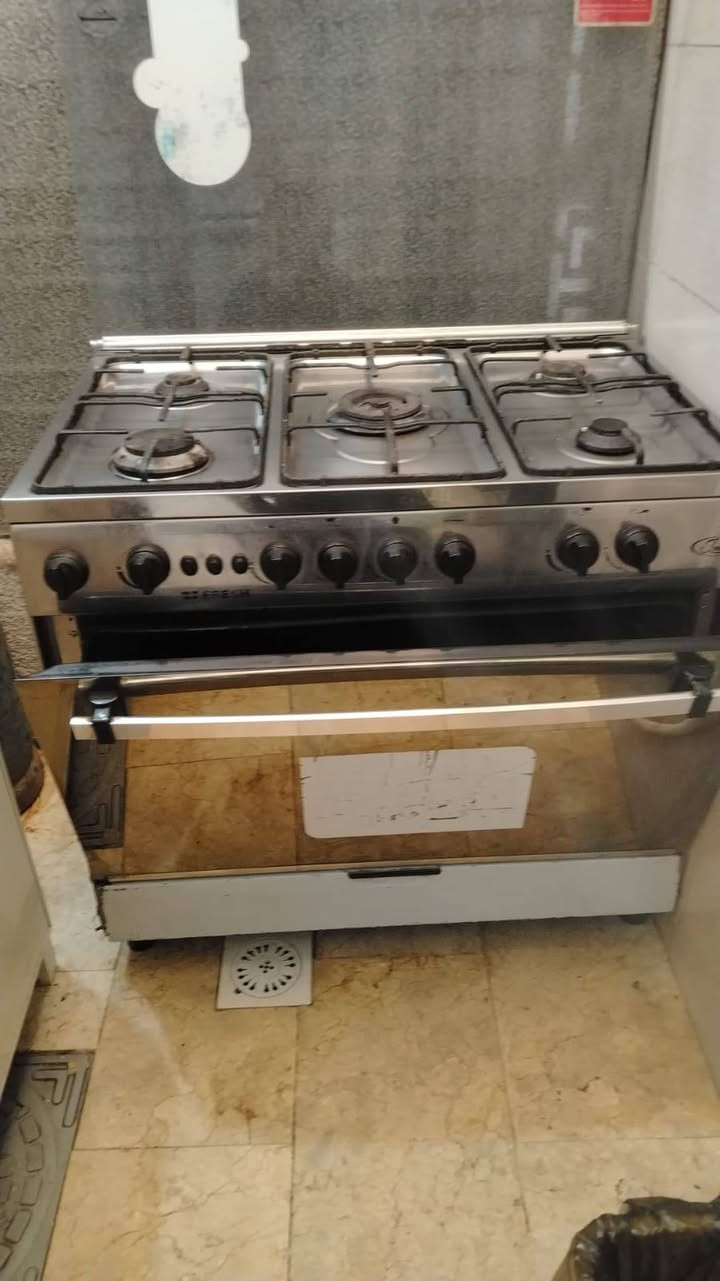 طباخ فريش مصري كبير جدا المكان البياع الهاتف *********** ب250
@
