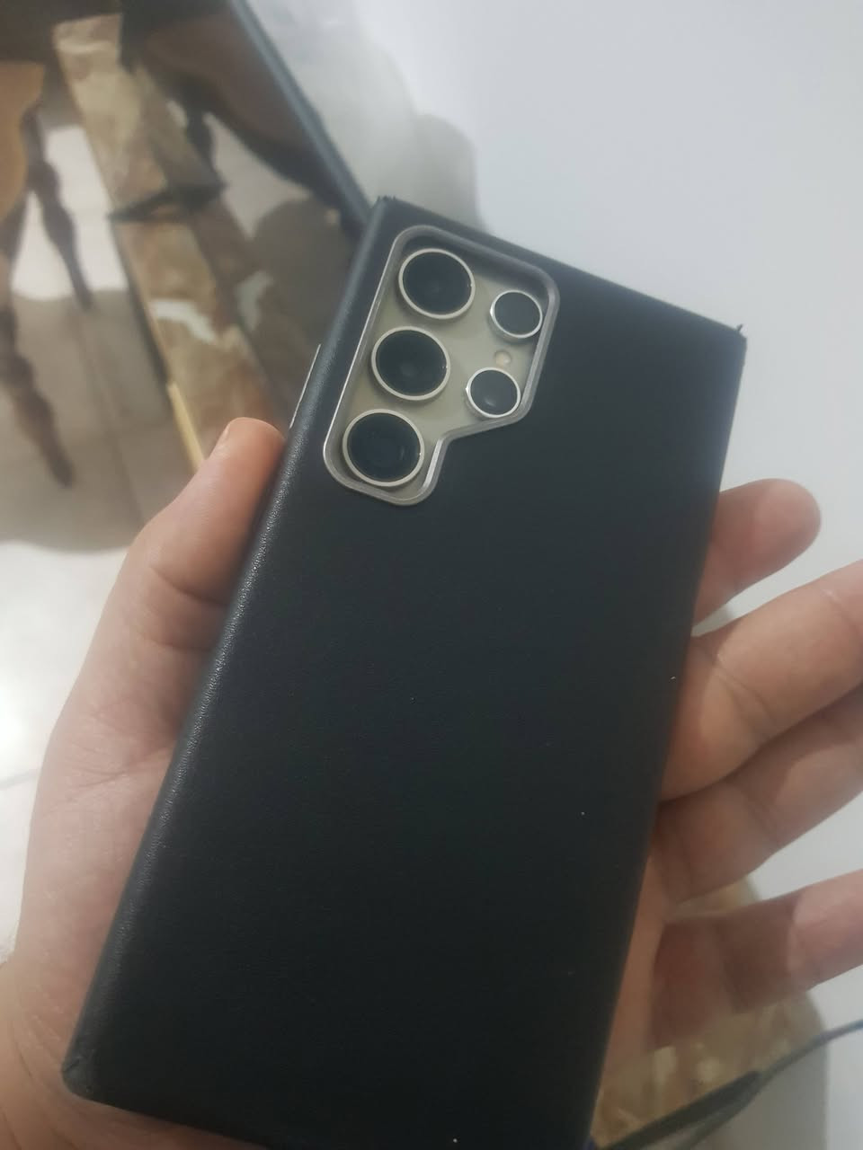 للبيع S24الترا كامل غراضه نضيف حيل دبل خط ماستر عربي سعر 975بي مجال ***********
