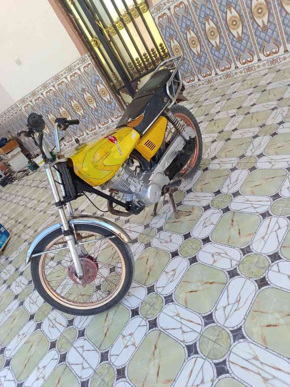نامه للبيع ادوات مكاني سفوان
ب325 وبيها مجال بسيط كلش 

ناعمه وحلوه مال شقل 

***********وتساب

