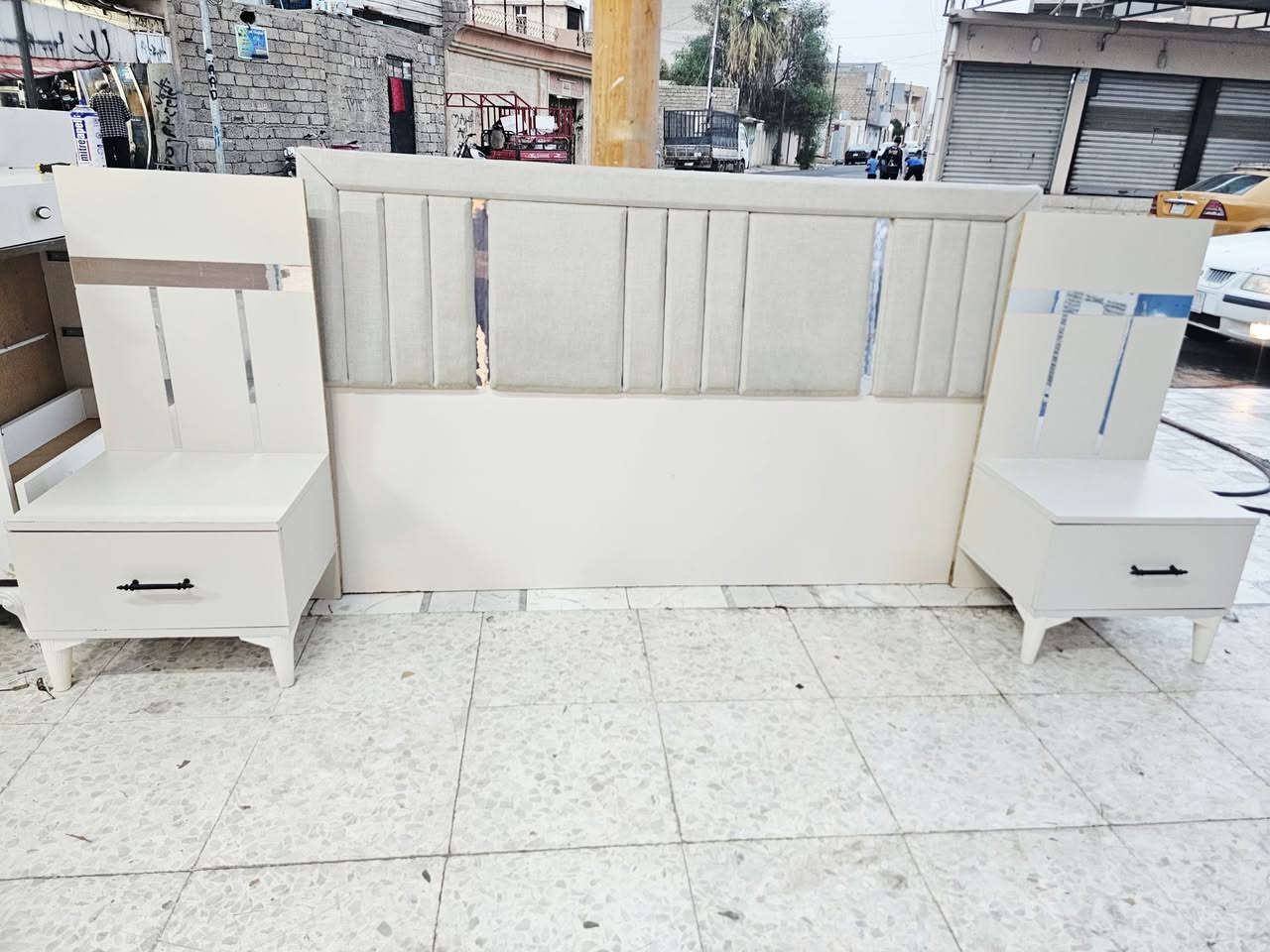 غرفة نوم • ٥ قطع • داخل الموصل