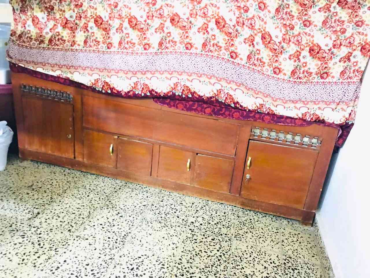 باوفيه للبيع السعر 200 بيها مجال لطيبين طولها 3 مترات تريد بس صبغ ورقم ***********🤍📞 ورقم واتس اب ***********
