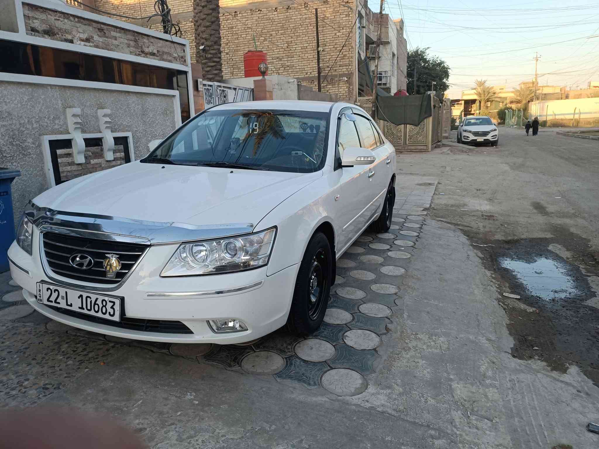 السلام عليكم سوناتا للبيع ٢٠٠٩
محرك ٢٠٠٠
كير ٤ نمر
كهربائيات على وضع الشركه من كل شي
تبريد وتدفئة شغاله 
منضومه غاز ٦٠ لتر
تخم تاير جديد 
صدر خلفي امامي جديد 
بيه صبغ بل صفاح قطع ابيع احزام 
سنويه بسم ابن عمي 
واني عندي وكالة عامه 
ابيع تحويل ماسوي وكاله ابد
السنويه نافذه بشهر ١ 
السعر ١٠٥
رقمي ***********
