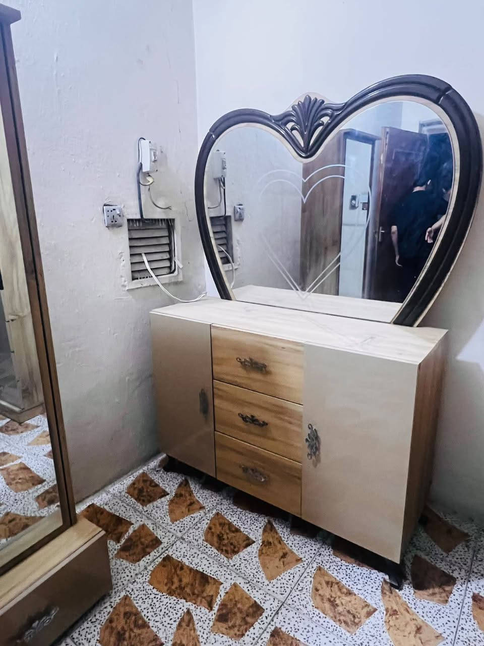 انسب لاسعار في معرض ومزاد لاصدقاء لعنوان مدخل كاطون رحمه تواصل واتس اب ***********
