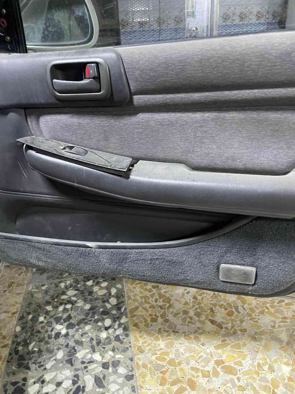 السلا عليكم
للبيع كروسيدا موديل 1991 رقم بغداد صدامي راعيها متوفي ولده موجودين واحد قاصر سياره توها معمره سستم جديد ياباني قطعه وحده تخم تاير ويلات كهربائيات كير محركvvt2500 توني شادهن سياره عوزها شغلات بسيطه سعر 40 وبيها مجال عنواني بصره الربير 
***********
