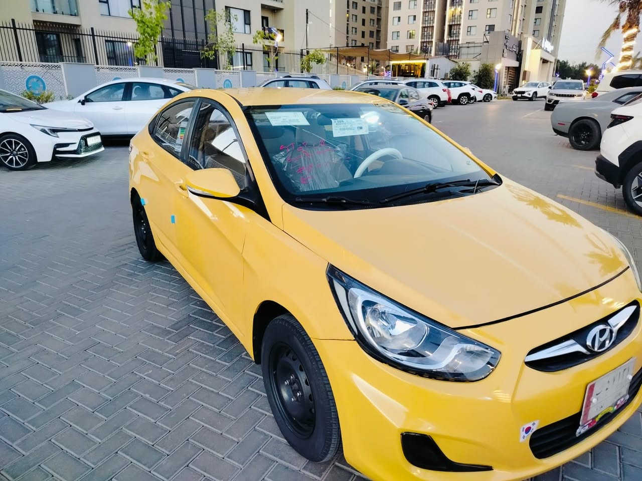 سلام عليكم اكسنت خليجي للبيع موديل ٢٠١٥ سياره جديده 
كير مكينه صدر تبريد تدفئه مكفولات بدون حادث 
هيئة غرامات مصفره تحويل ثاني يوم السعر ٧٥ وبيه مجال 
مكاني شهداء البياع رقم هاتف ***********
