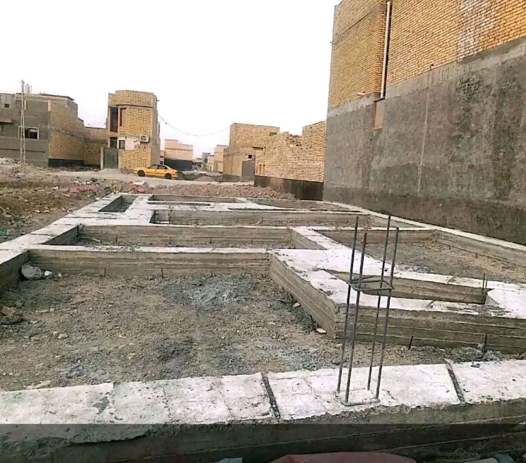 بتلو للبيع مقاطعة 39 مقابيل مجمع البلديه ٢٠٠متر  علما يوجد اسكان في البتلو إلي يشتري يستلم الاسكان فقط تغير الكفيل الاسكان 60مليون على شكل دفعتين السعر ١٥٥ قفل قفل الإتصال ***********
