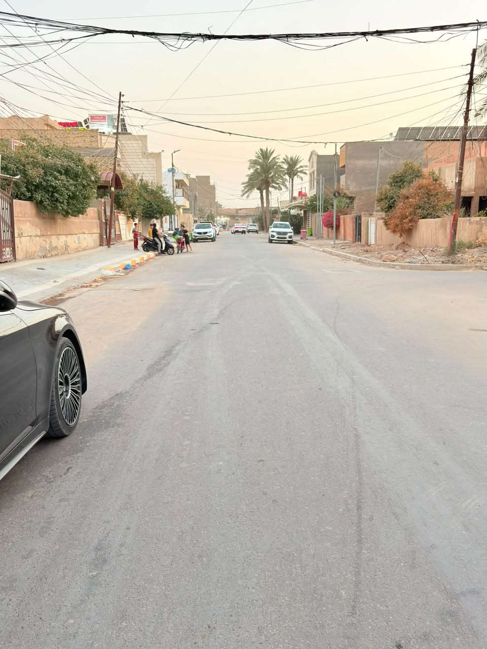 ⭕️دار (للايجار) التجاري او السكني يصلح روضة في حي المحاربين قريب جداً من شارع ٦٠ على شارع ١٥م  

⭕️المساحة ٤٠٠م 

⭕️الطابق الارضي يحتوي على صالة وهول ومطبخ حار وبارد  وغرفتين نوم ومجمع صحيات 

⭕️الطابق الثاني يحتوي على خمس غرف نوم 

⭕️لطلب سعر  مراسله الصفحة او الاتصال على الارقام

*نستقبل جميع عروضكم السكنية 🏠 والتجارية 🏡 بكافة مناطق الحلة 
……………………………..
للمزيد من المعلومات

♦️مراجعة مكتب بابل الكائن في شارع ٦٠ مقابيل حلويات ريف دمشق اوكراج ناجي كماش سابقاً او الاتصال ☎️ 

***********ابو احمدالاسدي  
***********احمد الاسدي
*********** امير الاسدي
