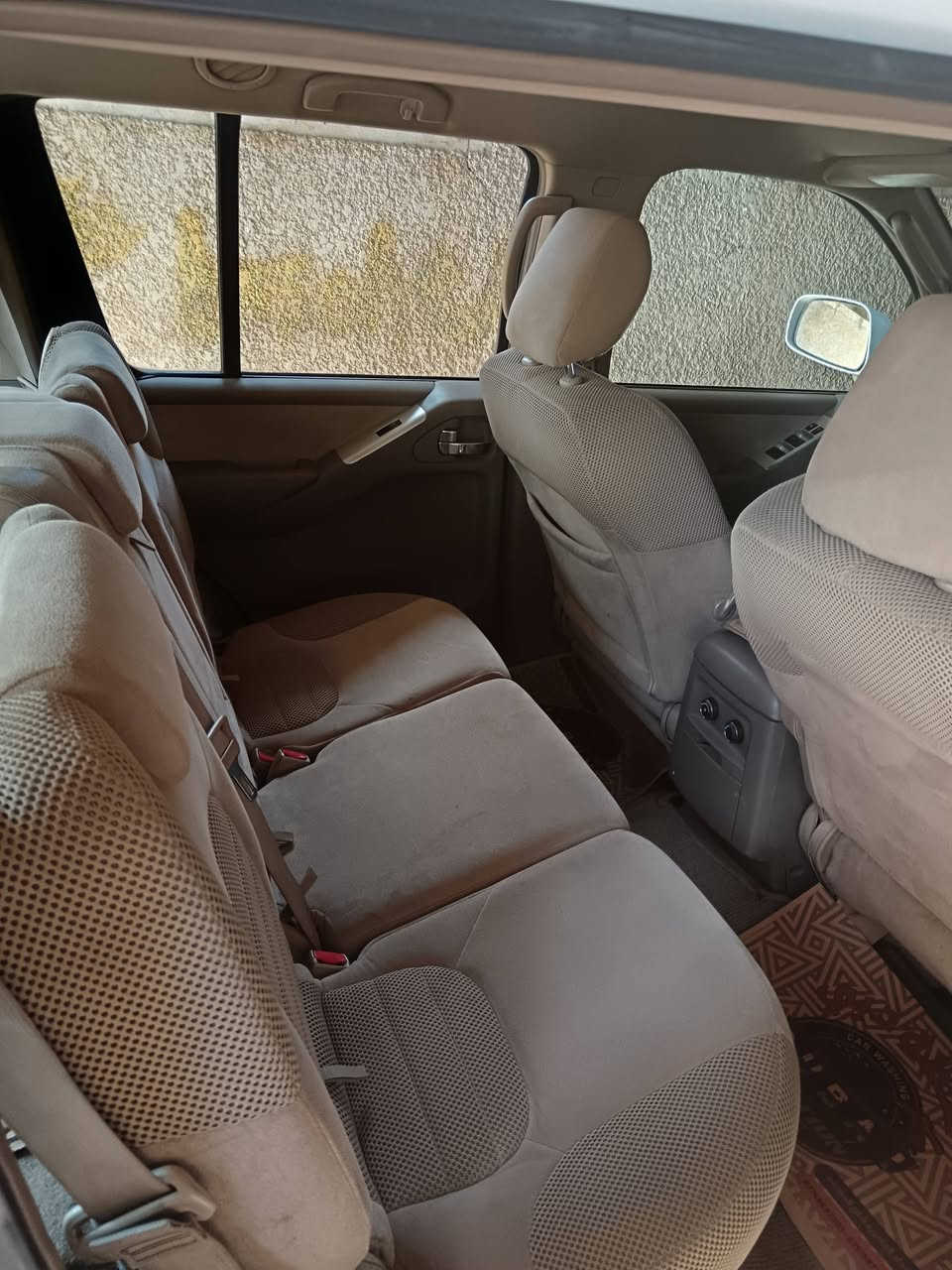 باثفايندر • ٢٠١١ • بدون صبغ