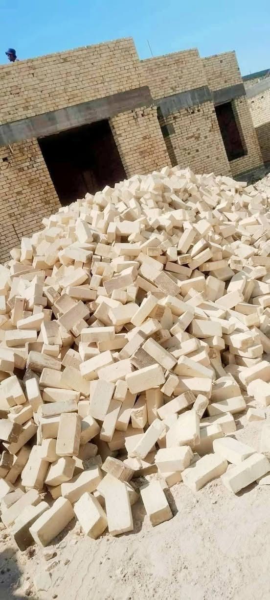 طابوق • جودة عالية • توصيل لباب البيت