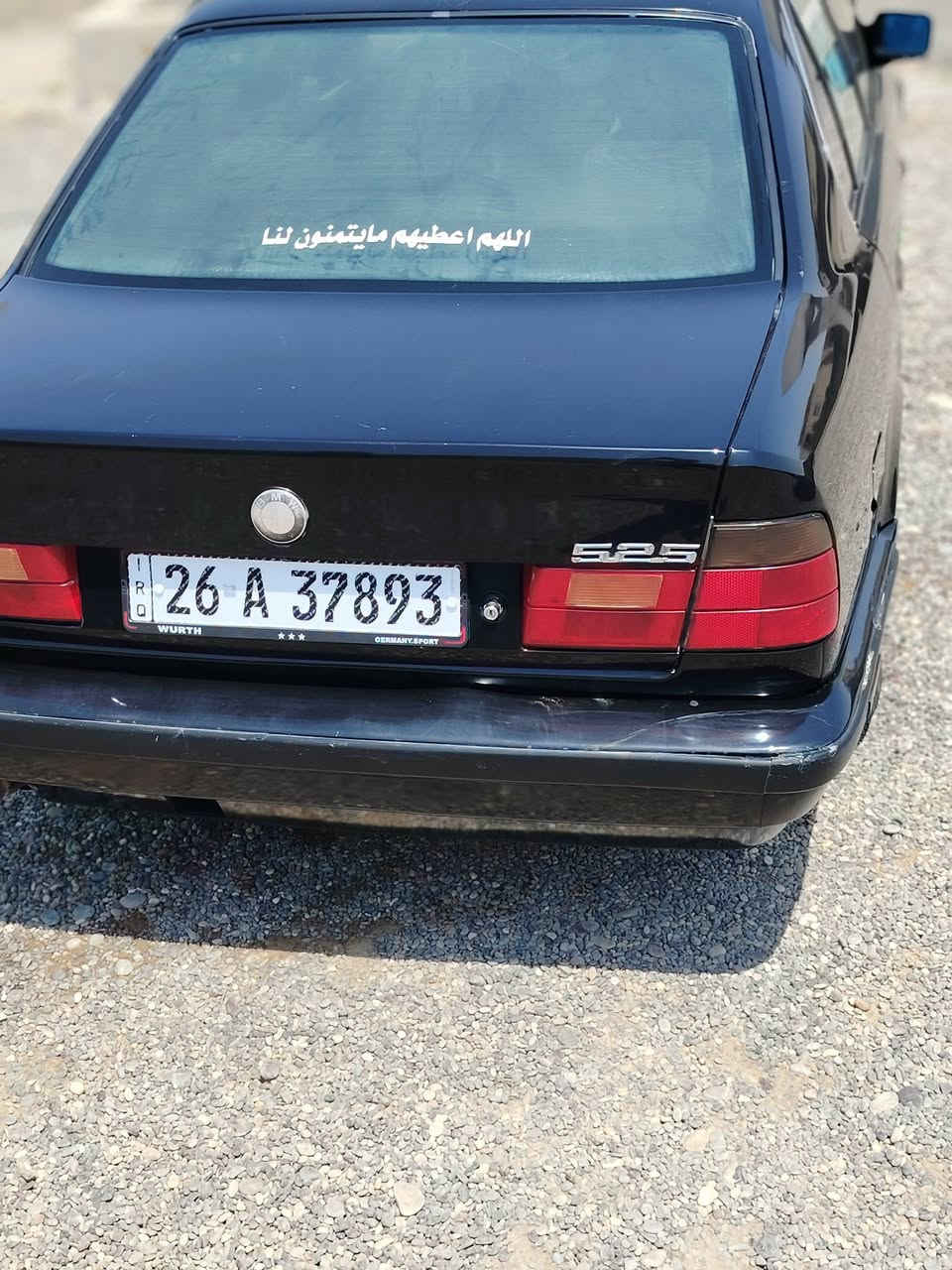 بي ام دبليو ٥٣٥ اصل ١٩٩١ رقم دولي صلاح الدين
كير عادي تبريد ثلج داخل أبيض سيارة نشاط فول
 سعر٤٧$ شرط تحويل وكالة 
***********
