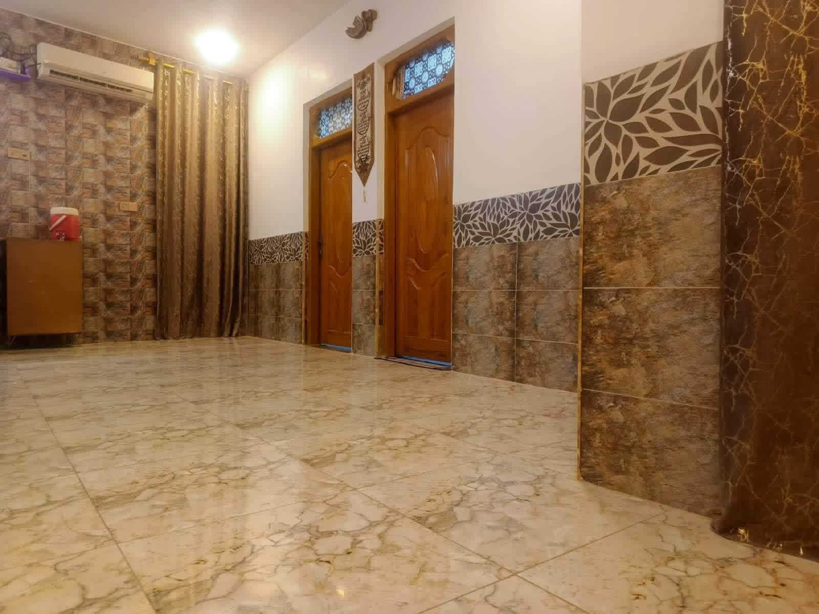بلاش وو قصاط اقصاط
السعر ب ٤٣ مليون فقط 

دار للبيع ١٦٠م 

طابو زراعي اقرار محكمه 

نجف مقابل ملحق قريه الغدير 

بناء حديث أساس وسقف كونكريت صب مركزي 

طابوك جمهوري 

يحتوي البيت ع ٢ غرف و صالة 

وستقبال ومطبخ ومجموعه صحية 

شوارع تبليط اناره ليليه 

السعر ٤٣ 

#هـ ***********
