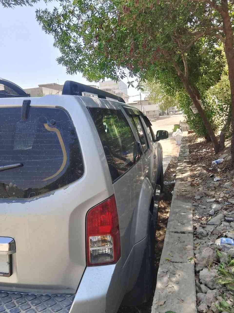 السلام عليكم  نيسان باثفندر للبيع موديل 2009 رقمها صلاح الدين مشروع وطني السياره كفاله من الظربه والكصه ول اصوليات صدر امامي خلفي عل بلاد وجديد طستها ناعمه كشر السياره حيل جديد وبلاد فقط تكحيل اثر شخط قليل تبريدها ثلج قطعتين فقط 7راكب  دشبول ارماده كامره دوار تخم تاير جديد السياره بيها رواجز فقط تحويل مباشر سعرها 98وبيها مجال  الاتصال عل هاذا الرقم *********** اخويه العزيز بي الرقم وات ساب وغير متواجد عل فيس عل وات انطيك تفاصيل كامله وبدقه مكان السياره بغداد ابو غريب
