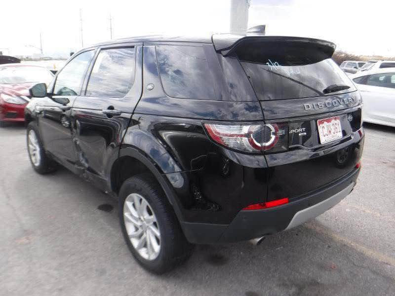 🔥🇬🇧 للبيع أو المراوس – RANGE ROVER DISCOVERY SPORT 
🚘 الموديل: 2018
🇺🇸 وارد أمريكي – Clean Title
📸 صور الحادث موجودة بالمنشور
🎨 بيها باب صبغ فقط
📍 ماشية 43 ألف حقيقي
⚡ المواصفات:
▪️ Black Edition 🖤
▪️ فول مواصفات
▪️ كشنات جلد
▪️ كشنات كهرباء
▪️ سقف بانوراما 🌌
▪️ حساسات أمامية وخلفية
▪️ مرايا شفط
▪️ كامرة خلفية 📷
▪️ سيارة جاهزة 
💰 السعر: 138 ورقة
🔄 للبيع أو المراوس
📍 المكان: بغداد – بسماية
☎️ للاتصال: *********** بغداد, العراق
