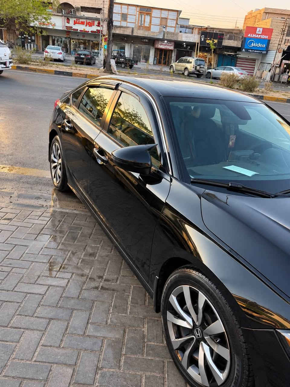 هوندا سيفيك 2022 سبورت محرك 2000تنفس طبيعي
ماشيه 69 ميل سياره ع وضع شركة ممفتوح منه برغي 

رقم بغداد (معوقين)   ضمان وكاله 
( ( حادث جاملغ خلفي وشخط بابين بدون اريباك فقط  ) )  
شادله منضومة غاز 

مواصفات

بصمة 
كشنات تدفئه 
شاشة كبيرة كار بلي 
رادرات 
تحديد مسار
اوتو استوب  انطفاء عند الوقوف
تحديد سرعة
شاشة عداد ديجيتل
فول تحكمات ستيرن 
تحذير  وقوف 
هاندبريك كهربائي
لايت زينون امامي
تشغيل عن بعد 
نظام ايكو وسبورت وعادي

السعر 133 وبيه مجال 
رقم الهاتف ***********
