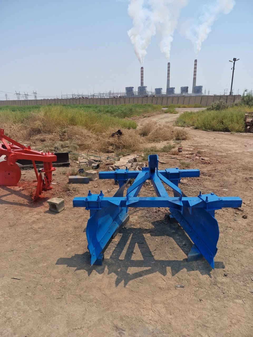 للبيع مرازه مستعمل سعره 400 وبيه مجال بصيط عنوان واسط الزبيديه قرب الطاقه الكهربائيه ***********
***********
