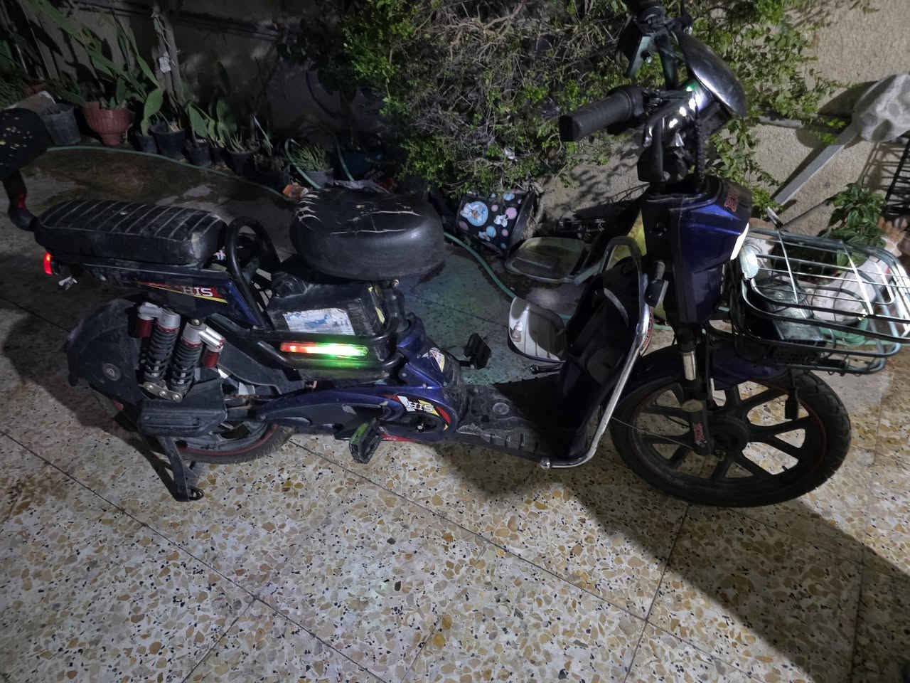 دراجه شحن بايدر اكبر حجم ب 175 كربلاء حي العامل ***********
