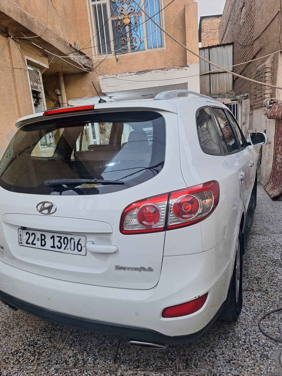 سلام عليكم سنتافيا ٢٠١٢ خليجي فول ماعدا البصمة محرك ٢٤٠٠ دوش ٤ةسلندر تبريد قطعتين ٧ راكب بيها سلايت تحكم ستيرن جهتين  بيها صبغ صفحة السايق ونصف القمارة الامامية فقط  اثر جفية خفيفة بصفحة السايق بدون دواخل محرك كير تخم ويل كب تخم تاير سيارة نضيفة مال بيت رقم اربيل دولي تريد تحويل تريد وكالة كلة مضمون مكاني بغداد السعر ١٠٥ وبيها مجال قليل للاتصال ***********
